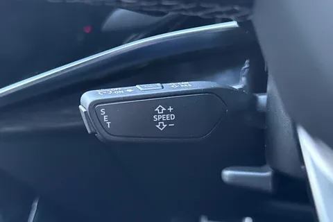 PX75XOD Audi Q8 SUV  Black Edition 50 TDI quattro 286 PS tiptronic Thumbnail #54