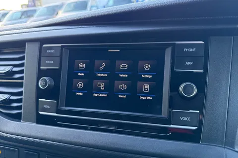 PK72ZDJ Volkswagen Transporter T30 Panel van Highline SWB 150 PS 2.0 TDI 6sp Manual Thumbnail #17