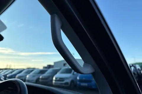 PK72ZDJ Volkswagen Transporter T30 Panel van Highline SWB 150 PS 2.0 TDI 6sp Manual Thumbnail #31