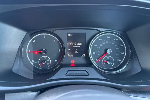 PK72ZDJ Volkswagen Transporter T30 Panel van Highline SWB 150 PS 2.0 TDI 6sp Manual Thumbnail #36