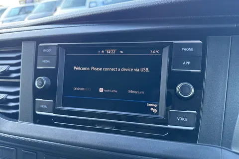 PK72ZDJ Volkswagen Transporter T30 Panel van Highline SWB 150 PS 2.0 TDI 6sp Manual Thumbnail #37