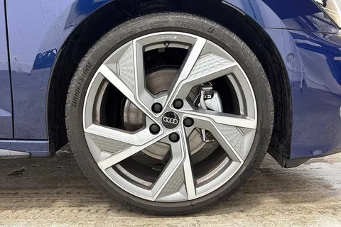 KP25ZVX Audi A3 Black Edition 35 TFSI 150 PS S tronic Thumbnail #5