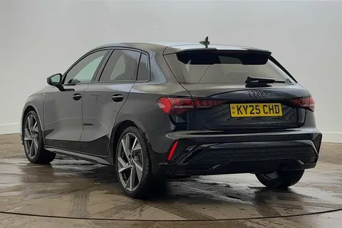 KY25CHD Audi A3 Black Edition 35 TFSI 150 PS S tronic Thumbnail #3