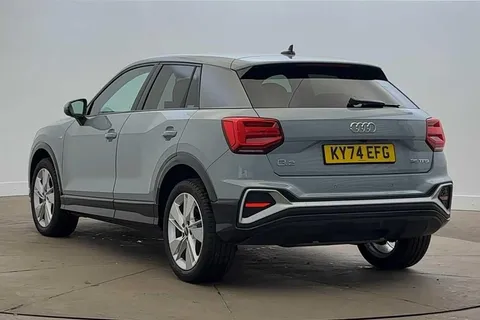 KY74EFG Audi Q2 S line 35 TFSI 150 PS S tronic Thumbnail #3