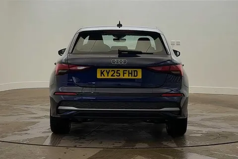 KY25FHD Audi A3 Sport 40 TFSI e 204 PS S tronic Thumbnail #8