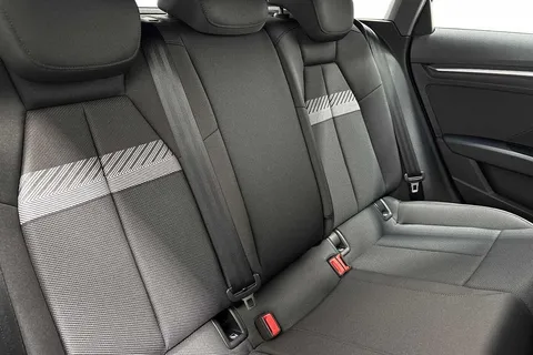 KY25FHD Audi A3 Sport 40 TFSI e 204 PS S tronic Thumbnail #9