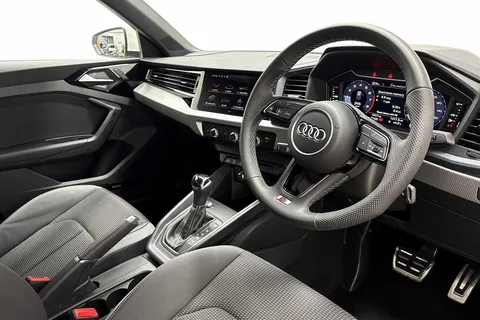 KM25LKE Audi A1 S line 30 TFSI 116 PS S tronic Thumbnail #6