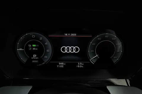 KY25FHD Audi A3 Sport 40 TFSI e 204 PS S tronic Thumbnail #11