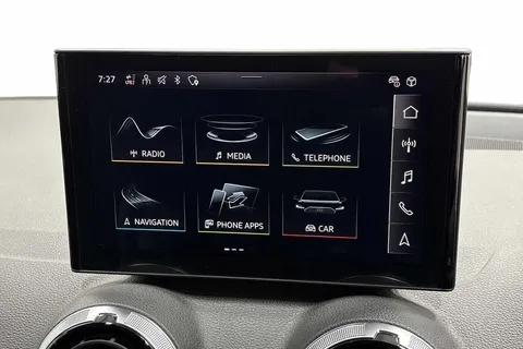 KY74EFG Audi Q2 S line 35 TFSI 150 PS S tronic Thumbnail #12