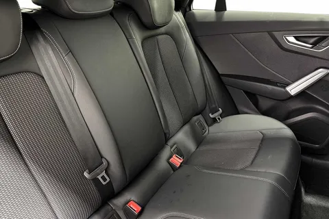 KT25ZDK Audi Q2 Black Edition 35 TFSI 150 PS S tronic Thumbnail #9