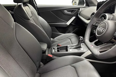 KT25ZDK Audi Q2 Black Edition 35 TFSI 150 PS S tronic Thumbnail #10