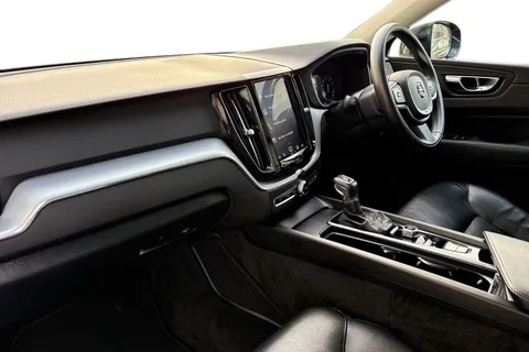 LP69VUB Volvo Xc60 2.0 T4 Edition Auto Euro 6 (s/s) 5dr Thumbnail #10