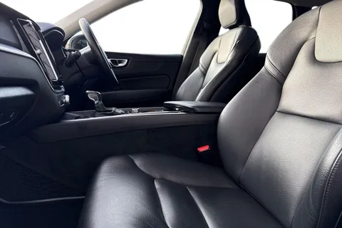 LP69VUB Volvo Xc60 2.0 T4 Edition Auto Euro 6 (s/s) 5dr Thumbnail #12