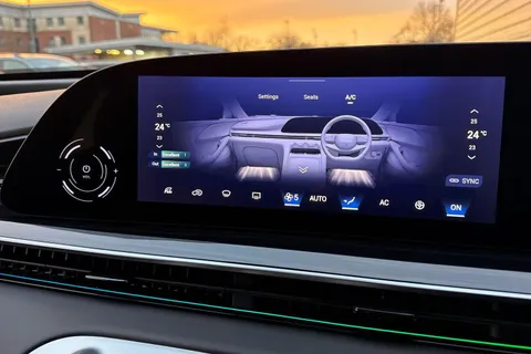 YY75PCO Omoda 9 1.5T SHS 34.46kWh Noble SUV 5dr Petrol Plug-in Hybrid DHT3 4WD Euro 6 (s/s) (449 ps) Thumbnail #20