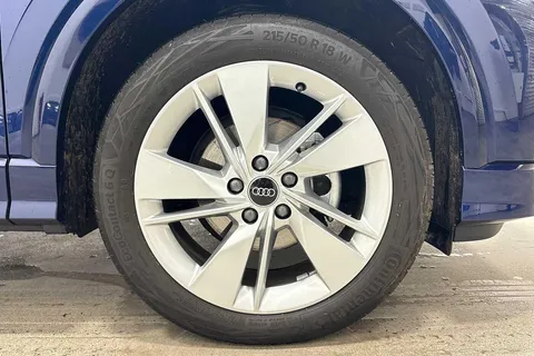 KR25YJD Audi Q2 35 TFSI S Line 5dr S Tronic Thumbnail #4