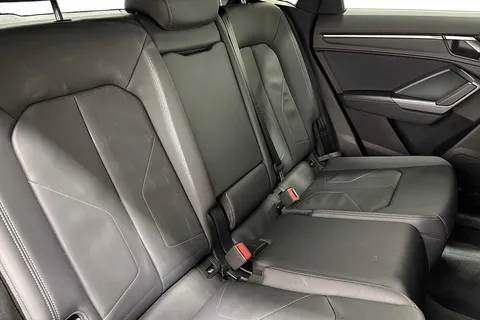 KT74OHS Audi Q3 Black Edition 35 TDI 150 PS S tronic Thumbnail #9