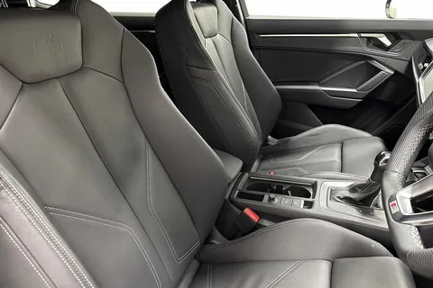 KT74OHS Audi Q3 Black Edition 35 TDI 150 PS S tronic Thumbnail #10