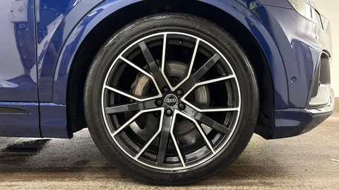 SN22ANZ Audi Q8 Black Edition 55 TFSI quattro 340 PS tiptronic Thumbnail #9