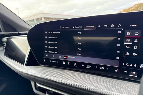 DF75KKL Audi Q5 2.0 TDI Quattro Edition 1 5dr S Tronic Thumbnail #37