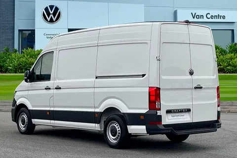 DF75ULV Volkswagen Crafter (Nf) CR35 Panel van Commerce MWB 140 PS 2.0 TDI 6sp Manual FWD Thumbnail #3