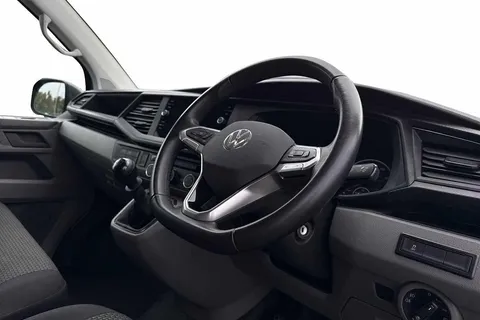 DE74WPP Volkswagen Transporter 2.0 TDI 110 Highline Van Thumbnail #6