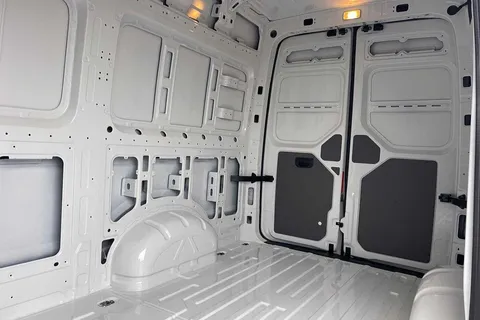 DF75ULV Volkswagen Crafter (Nf) CR35 Panel van Commerce MWB 140 PS 2.0 TDI 6sp Manual FWD Thumbnail #13