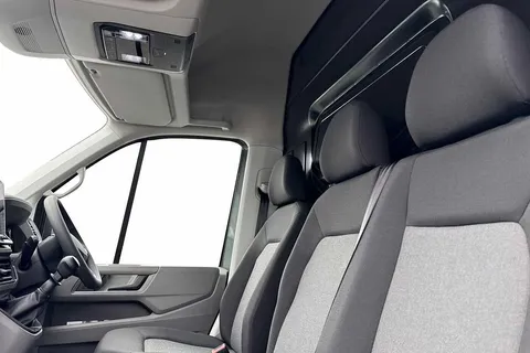 DF75UEK Volkswagen Crafter (Nf) CR35 Commerce MWB 140 PS FWD - Digital Dash/Business Pack/Camera Thumbnail #10