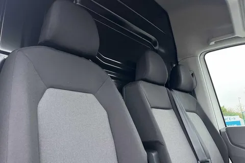 DF75ULV Volkswagen Crafter (Nf) CR35 Panel van Commerce MWB 140 PS 2.0 TDI 6sp Manual FWD Thumbnail #20