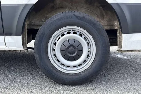 DA75SWU Volkswagen Crafter (Nf) CR35 Commerce Plus MWB 140 PS FWD - 25 Model Year Thumbnail #22