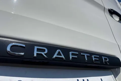 MJ74XXU Volkswagen Crafter 2.0 TDI 140PS Commerce High Roof Van Thumbnail #32