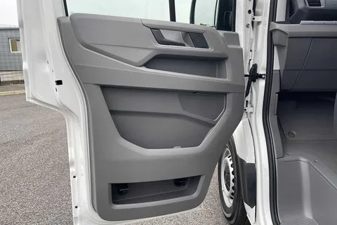 DF75ULV Volkswagen Crafter (Nf) CR35 Panel van Commerce MWB 140 PS 2.0 TDI 6sp Manual FWD Thumbnail #28