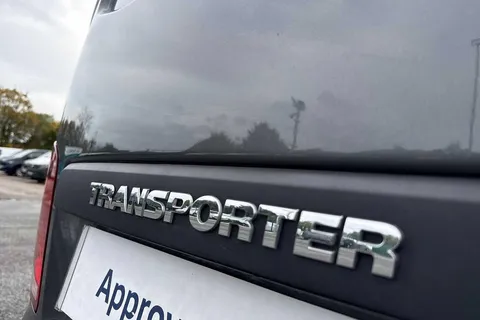 DE74WPP Volkswagen Transporter 2.0 TDI 110 Highline Van Thumbnail #31