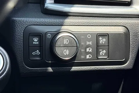 DG74CXK Volkswagen Amarok D/Cab Pick Up Style 2.0 TDI 205 4MOTION Auto Thumbnail #36