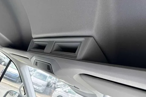 DA75SWU Volkswagen Crafter (Nf) CR35 Commerce Plus MWB 140 PS FWD - 25 Model Year Thumbnail #41