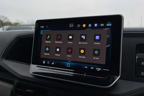 DF75ULV Volkswagen Crafter (Nf) CR35 Panel van Commerce MWB 140 PS 2.0 TDI 6sp Manual FWD Thumbnail #47