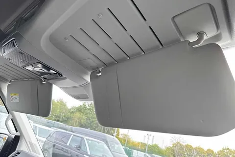 DF75UEK Volkswagen Crafter (Nf) CR35 Commerce MWB 140 PS FWD - Digital Dash/Business Pack/Camera Thumbnail #42