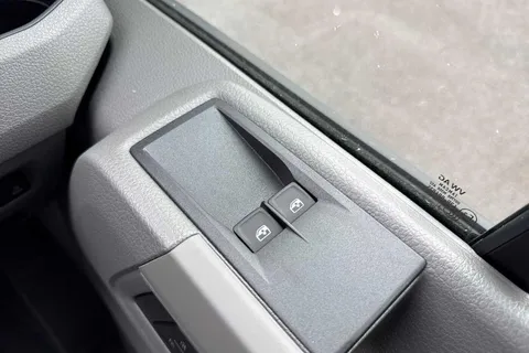 DF75UEK Volkswagen Crafter (Nf) CR35 Commerce MWB 140 PS FWD - Digital Dash/Business Pack/Camera Thumbnail #45