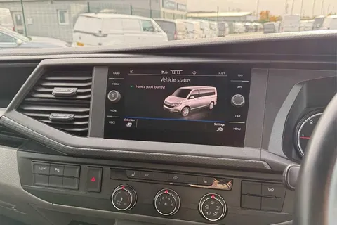 DE74WPP Volkswagen Transporter 2.0 TDI 110 Highline Van Thumbnail #48