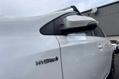 LG67MFF Toyota Auris 1.8 Hybrid Icon TSS 5dr CVT Thumbnail #26