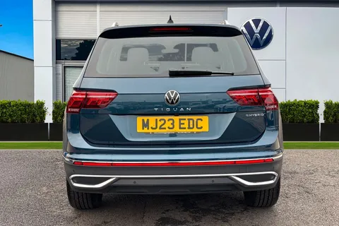 MJ23EDC Volkswagen Tiguan 1.4 TSI eHybrid Elegance 5dr DSG Thumbnail #4