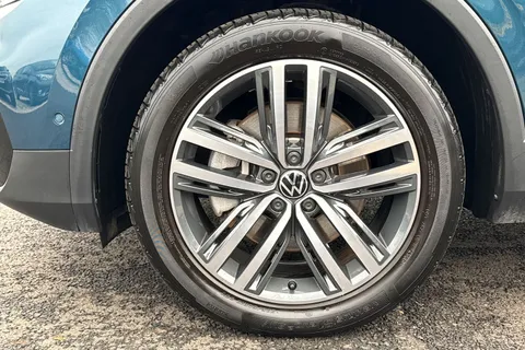MJ23EDC Volkswagen Tiguan 1.4 TSI eHybrid Elegance 5dr DSG Thumbnail #11