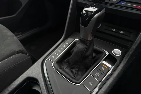 MJ23EDC Volkswagen Tiguan 1.4 TSI eHybrid Elegance 5dr DSG Thumbnail #38