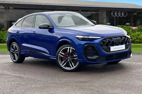 DF75KKL Audi Q5 2.0 TDI Edition 1 Sportback S Tronic quattro Euro 6 (s/s) 5dr Thumbnail #1