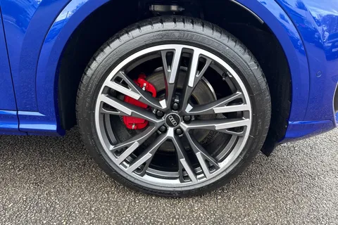 DF75KKL Audi Q5 2.0 TDI Edition 1 Sportback S Tronic quattro Euro 6 (s/s) 5dr Thumbnail #11