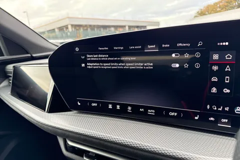 DF75KKL Audi Q5 2.0 TDI Edition 1 Sportback S Tronic quattro Euro 6 (s/s) 5dr Thumbnail #45