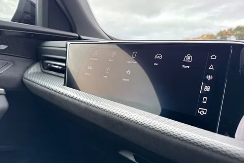 DF75KKL Audi Q5 2.0 TDI Edition 1 Sportback S Tronic quattro Euro 6 (s/s) 5dr Thumbnail #51