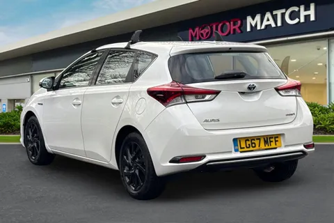LG67MFF Toyota Auris 1.8 VVT-h Icon CVT Euro 6 (s/s) 5dr (Safety Sense) Thumbnail #2