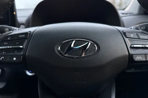 EX72HZK Hyundai Kona 1.6 GDi Hybrid Ultimate 5dr DCT Thumbnail #36