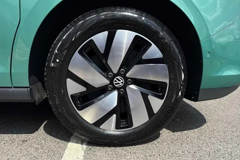 BT25CSU Volkswagen ID. Buzz 210kW Commerce Plus 79kWh Auto Thumbnail #5