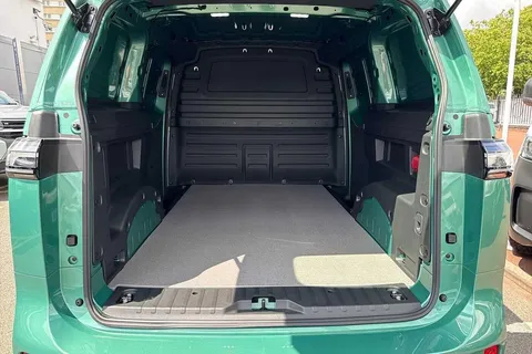 BT25CSU Volkswagen ID. Buzz 210kW Commerce Plus 79kWh Auto Thumbnail #9